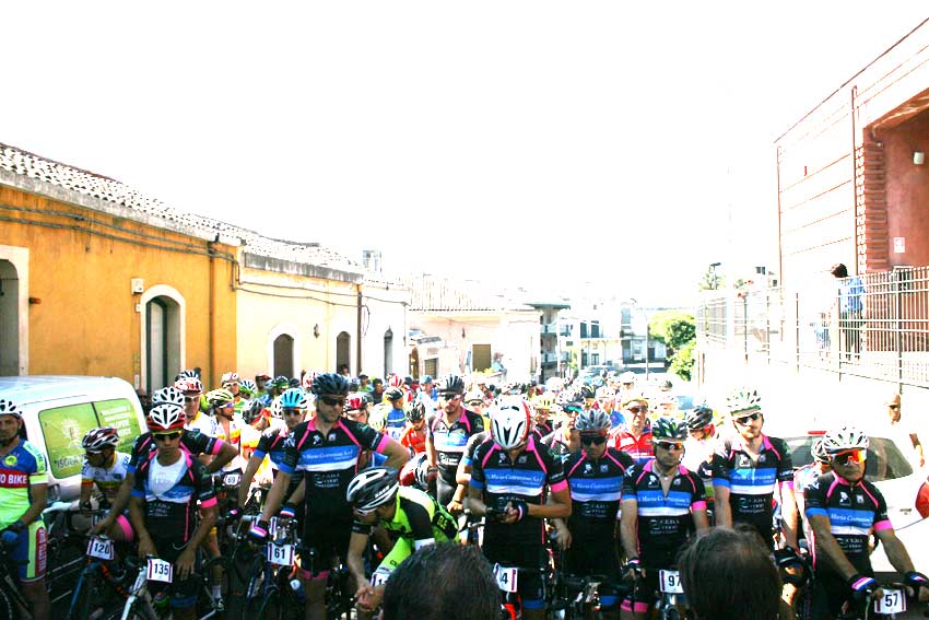 Ciclismo: successo per il 1° trofeo dello Scalatore dell’Etna Memorial Rosario Zappalà