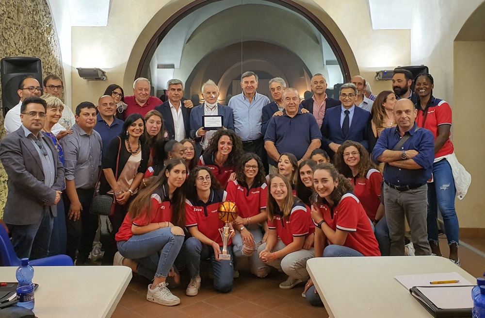 Premiazione Rainbow Viagrande Gruppo Altea (basket, Serie B)